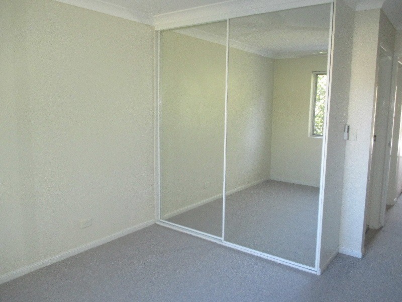 8/102 Pembroke Road, Coorparoo QLD 4151