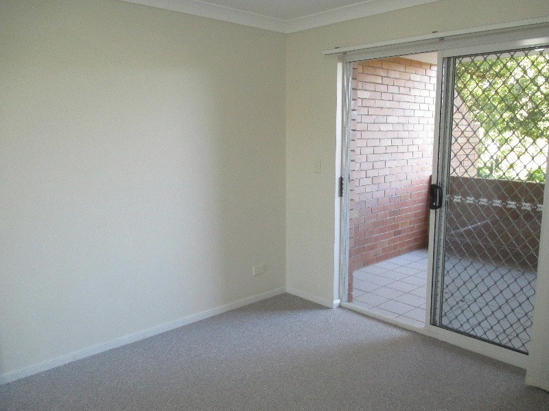 8/102 Pembroke Road, Coorparoo QLD 4151