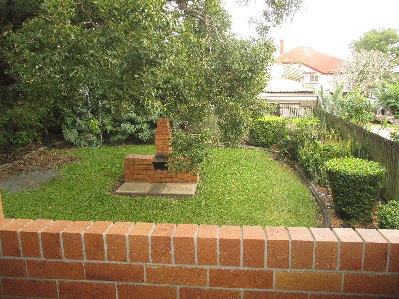 8/102 Pembroke Road, Coorparoo QLD 4151