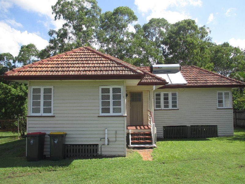 897 Old Cleveland Road, Carina QLD 4152