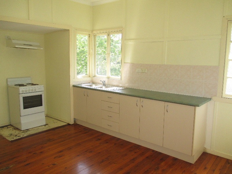 897 Old Cleveland Road, Carina QLD 4152