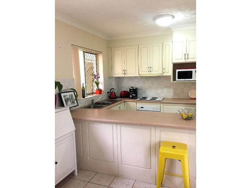 2/450 Old Cleveland Road, Camp Hill QLD 4152