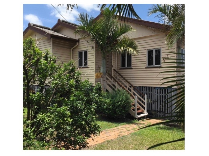 7 Dickenson Street, Carina QLD 4152