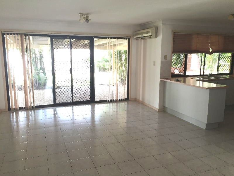 4 Baguette Street, Carina QLD 4152