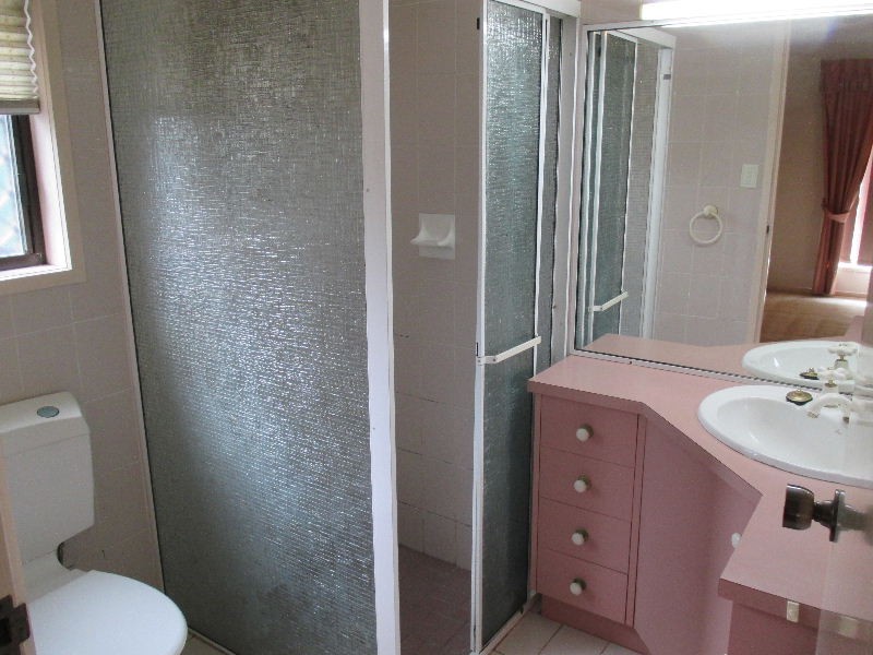 4 Baguette Street, Carina QLD 4152