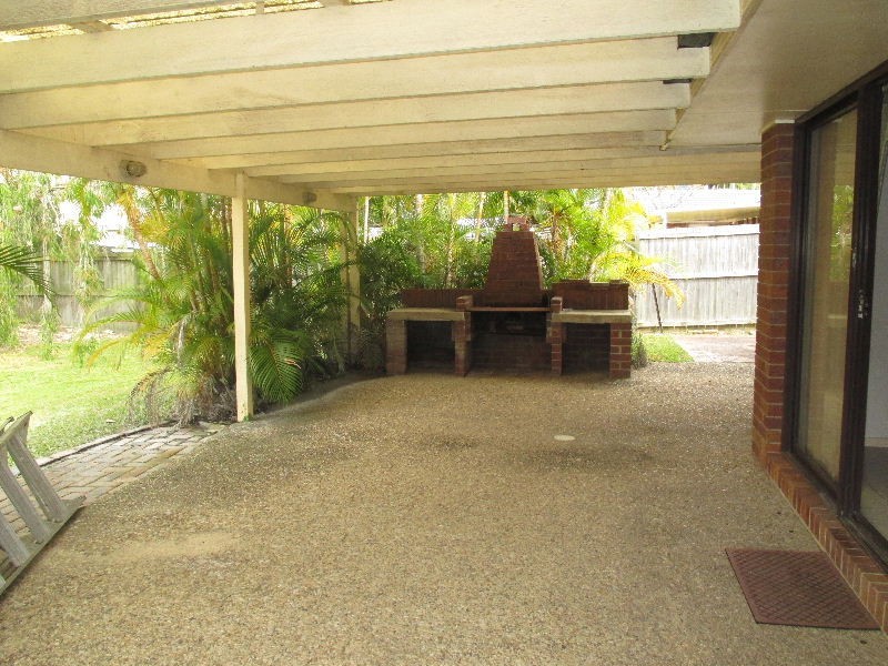 4 Baguette Street, Carina QLD 4152