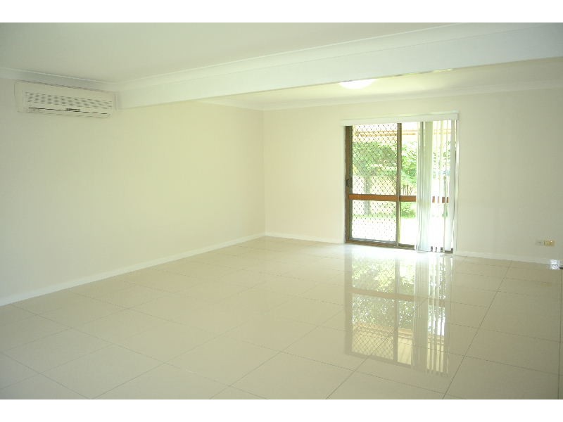 1 Nogoa Street, Carina Heights QLD 4152