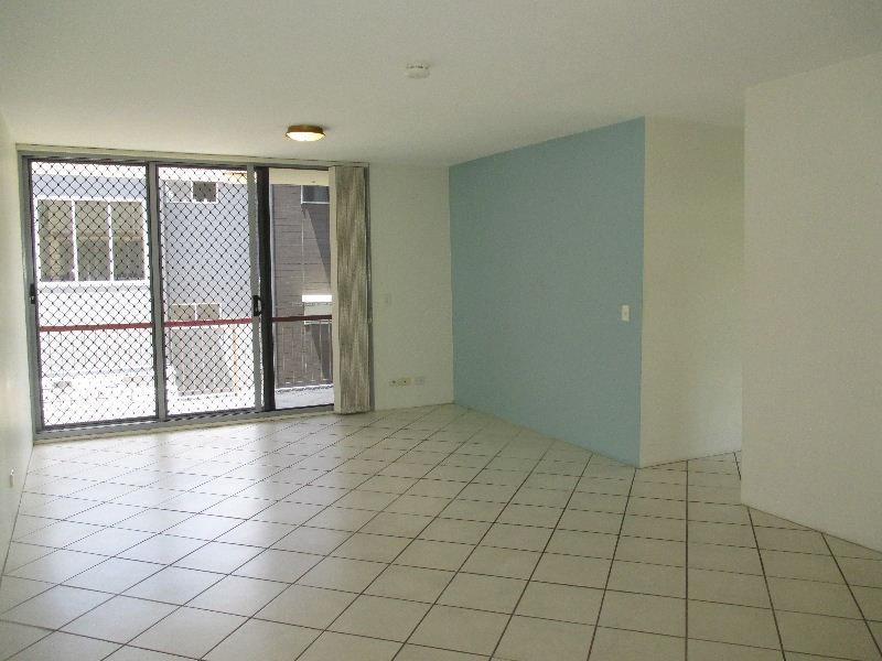 1/15 Wambool Street, Bulimba QLD 4171