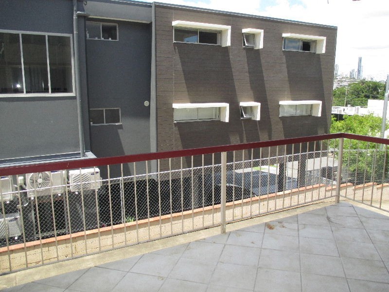 1/15 Wambool Street, Bulimba QLD 4171