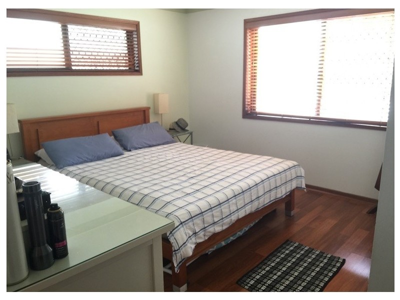 384 Winstanley Street, Carindale QLD 4152