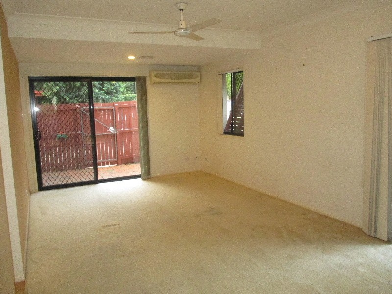 1/41-45 Wallace Street, Moorooka QLD 4105