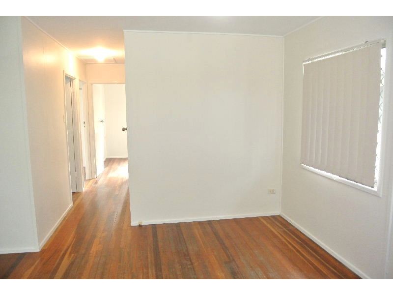 24 Wood Avenue, Carina QLD 4152