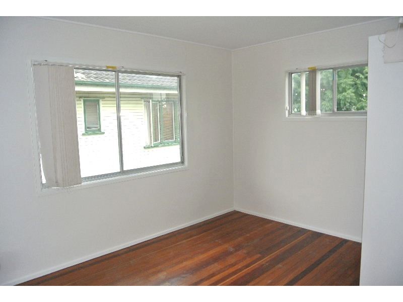 24 Wood Avenue, Carina QLD 4152