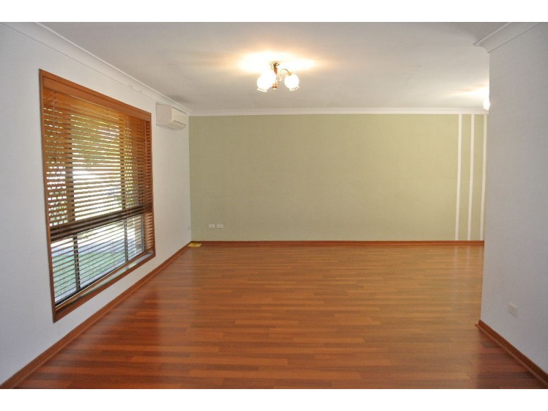 384 Winstanley Street, Carindale QLD 4152