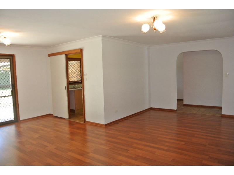 384 Winstanley Street, Carindale QLD 4152