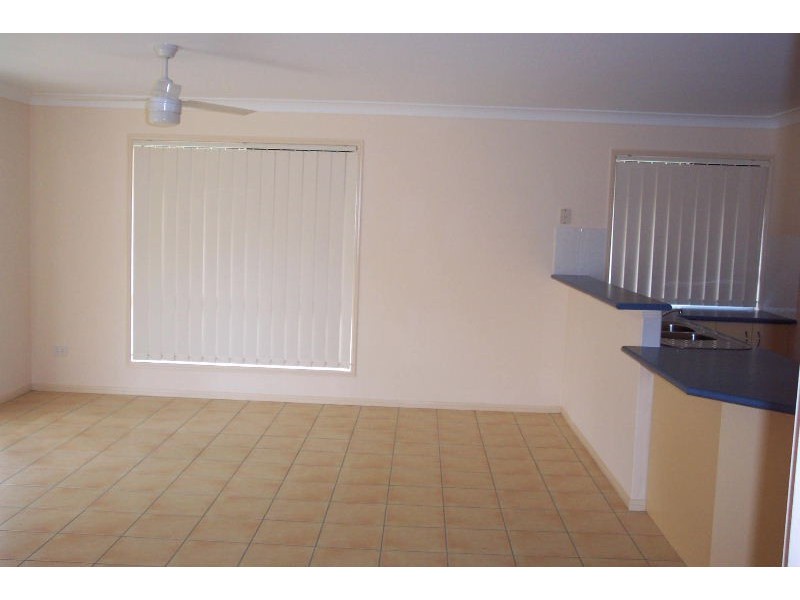 19 Jasmine Street, Wakerley QLD 4154