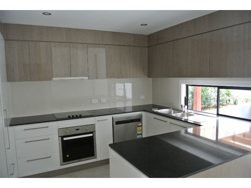 9/819 Creek Road, Carindale QLD 4152