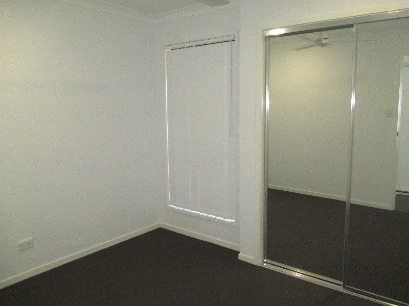 27 Ravensbourne Circuit, Waterford QLD 4133