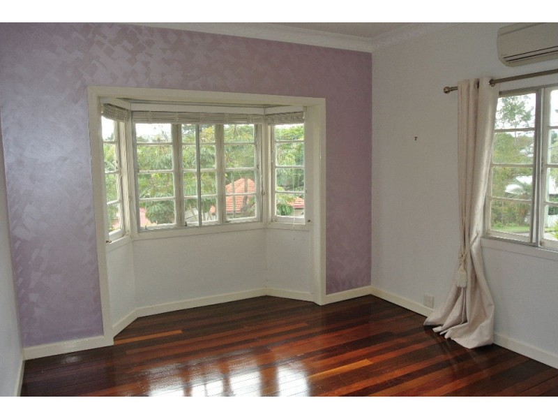 24 Sterculia Avenue, Holland Park QLD 4121