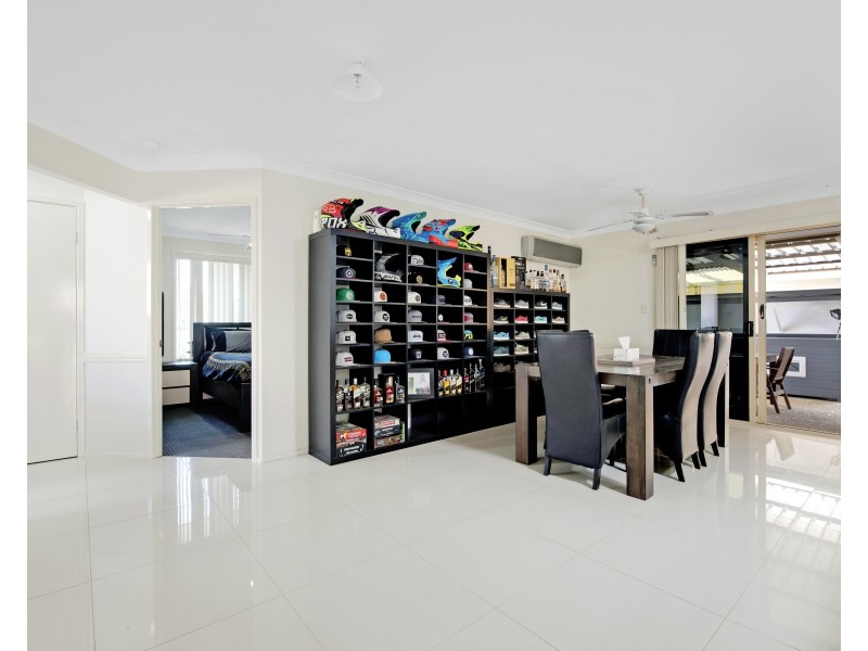 4 Templar Street, Wynnum West QLD 4178
