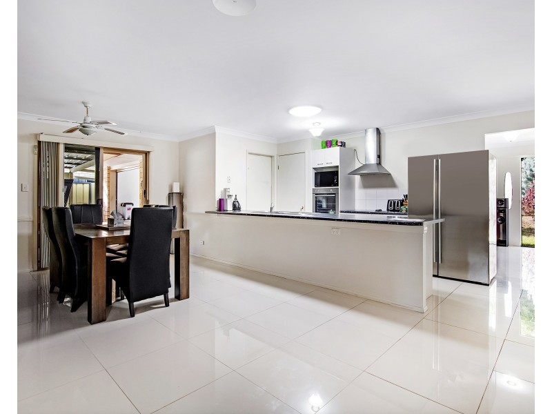 4 Templar Street, Wynnum West QLD 4178