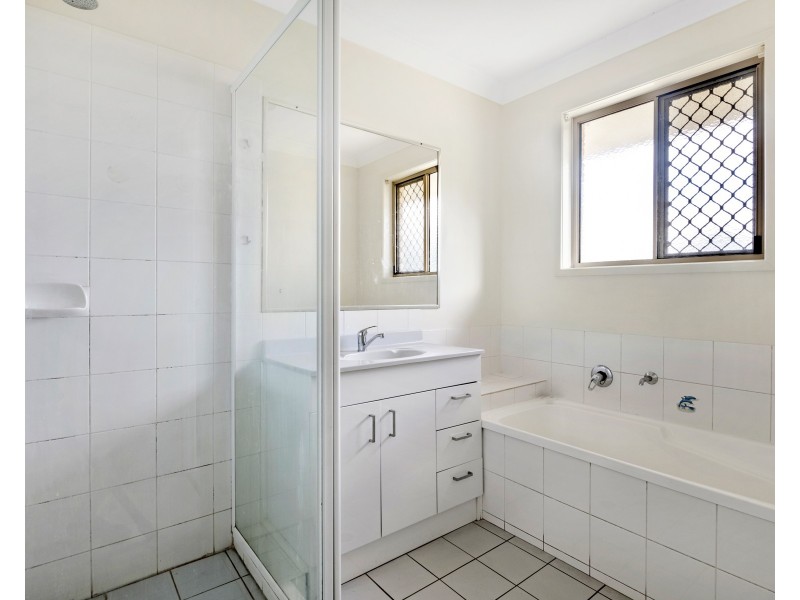 4 Templar Street, Wynnum West QLD 4178