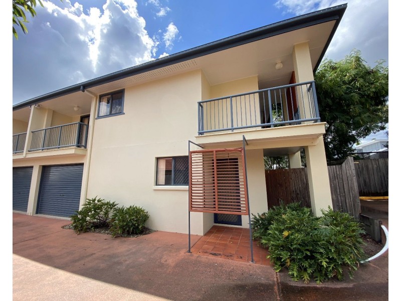 2/11 Mons Road, Carina Heights QLD 4152