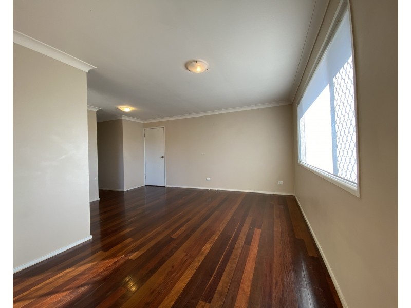 1/12 Robbies Avenue, Carina QLD 4152