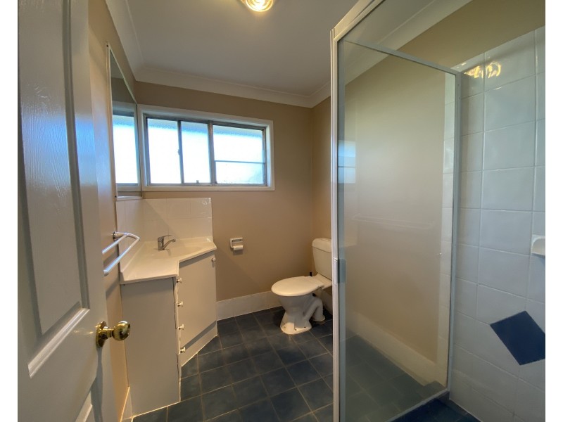 1/12 Robbies Avenue, Carina QLD 4152