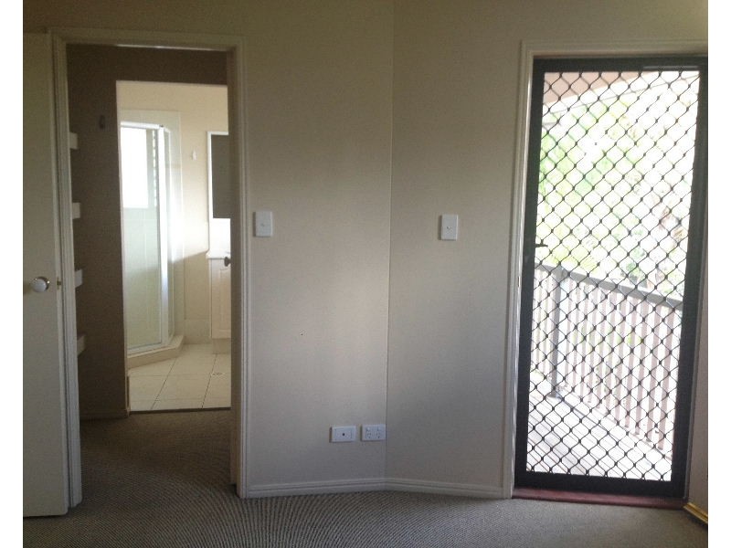 2/31 Llewellyn Street, Kangaroo Point QLD 4169