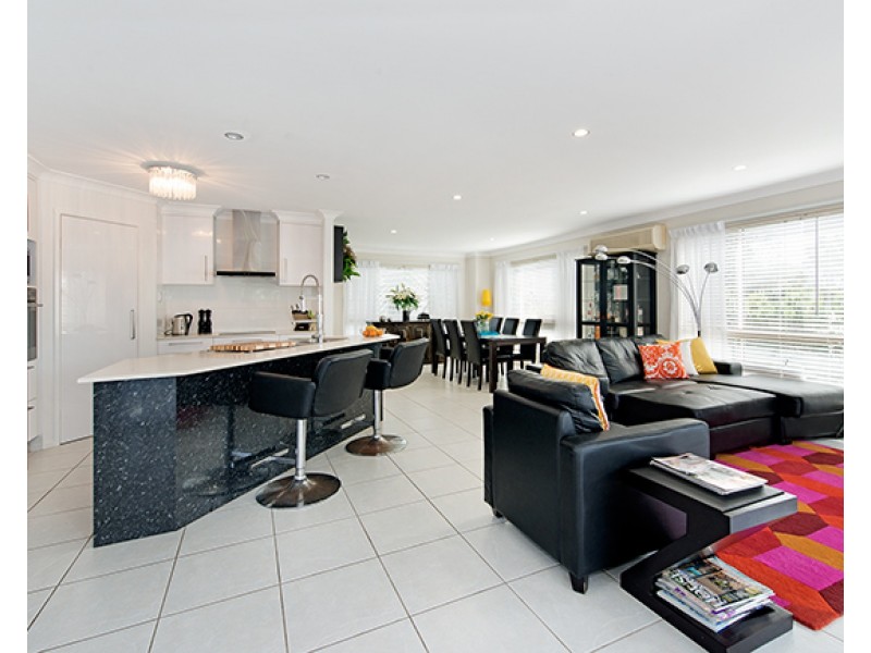 21 Araluen Street, Carindale QLD 4152