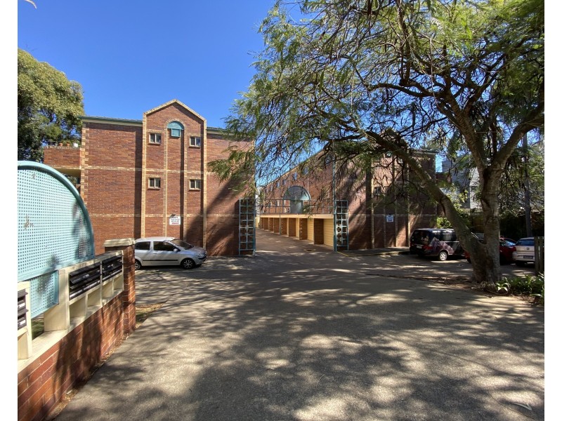 4/49 Wilton Terrace, Yeronga QLD 4104