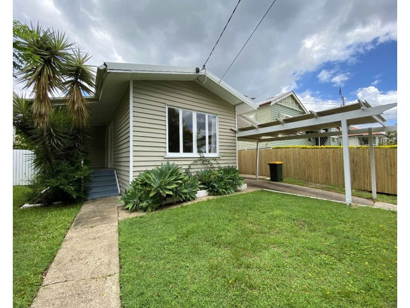 51 Watson Street, Camp Hill QLD 4152