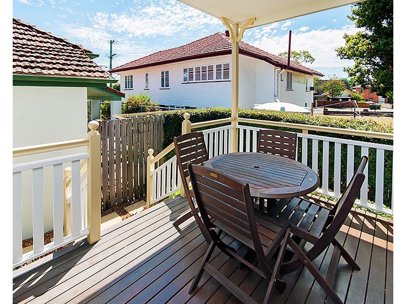 2/80 Derby Street, Coorparoo QLD 4151