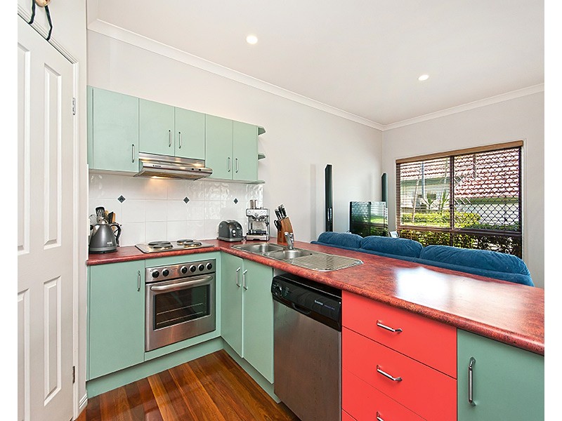 2/80 Derby Street, Coorparoo QLD 4151