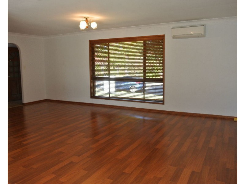 384 Winstanley Street, Carindale QLD 4152