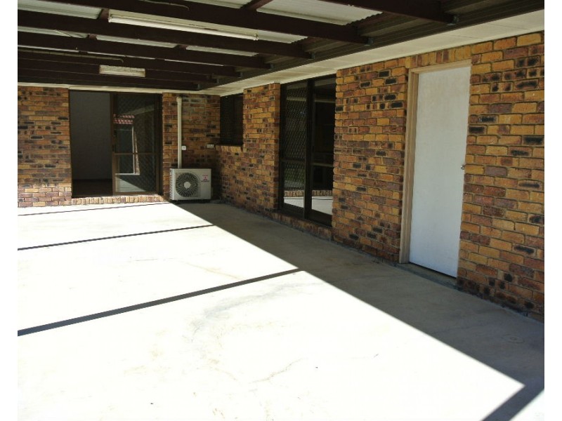 384 Winstanley Street, Carindale QLD 4152