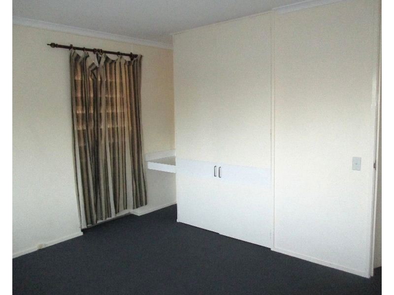 3/183 Nursery Road, Holland Park QLD 4121