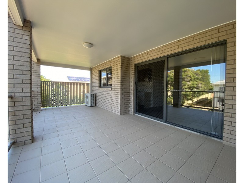 8/24 Dickenson Street, Carina QLD 4152