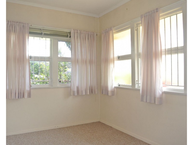 1 Marieander Street, Tarragindi QLD 4121