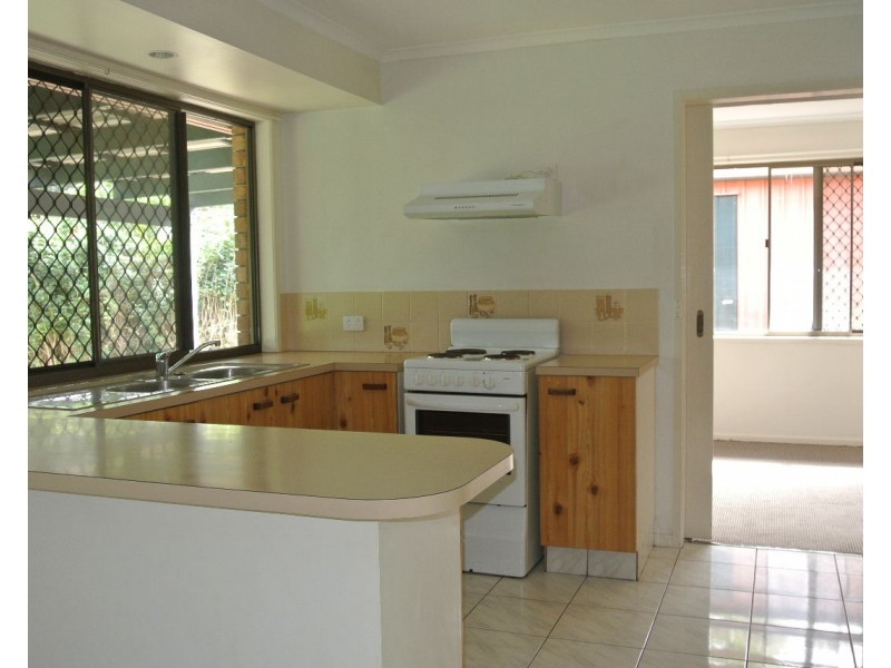 27 Burwood Road, Alexandra Hills QLD 4161