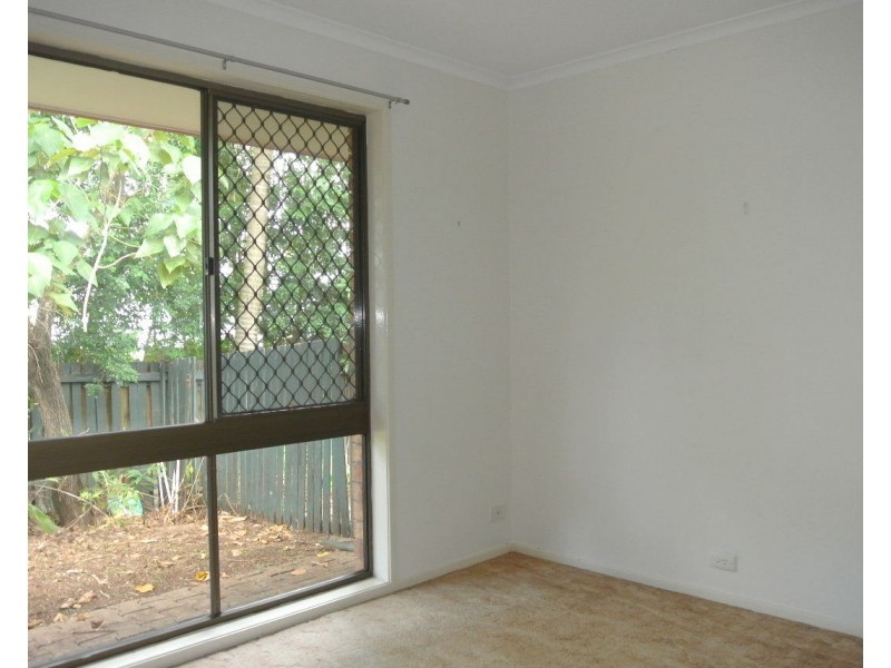 27 Burwood Road, Alexandra Hills QLD 4161