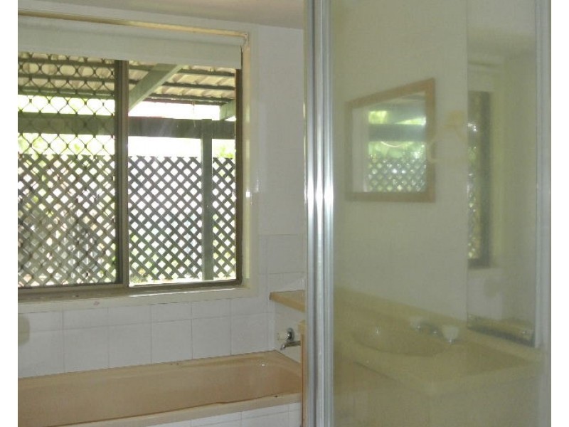 27 Burwood Road, Alexandra Hills QLD 4161