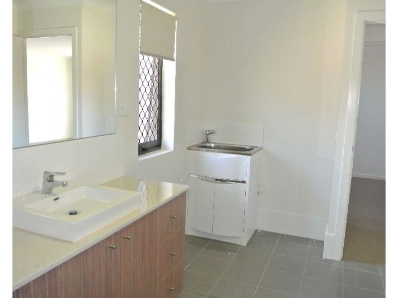 7/24 Dickenson Street, Carina QLD 4152