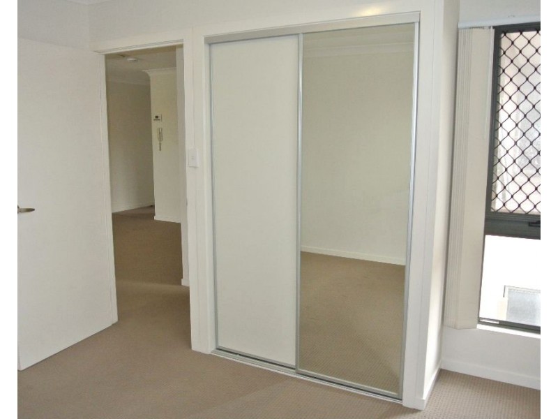 7/24 Dickenson Street, Carina QLD 4152