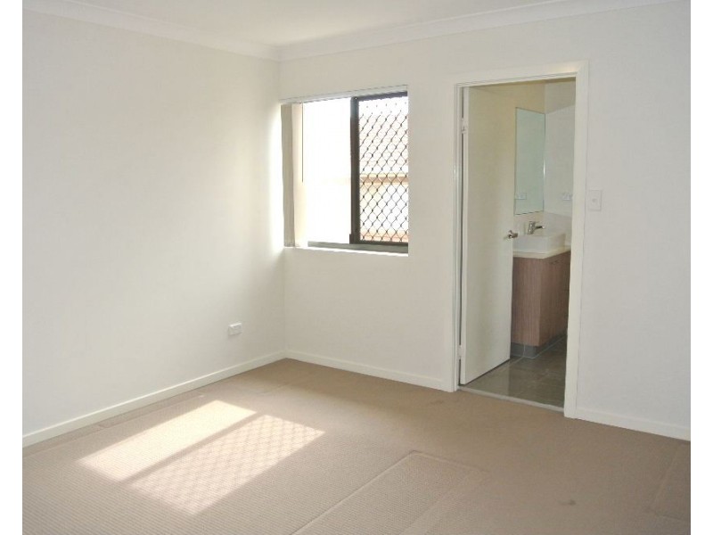 7/24 Dickenson Street, Carina QLD 4152