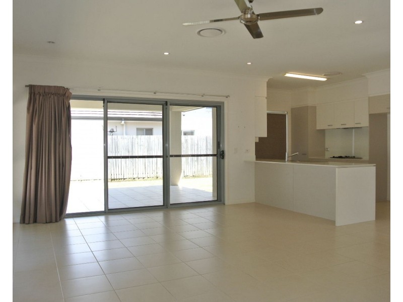 66 Highland Crescent, Belmont QLD 4153