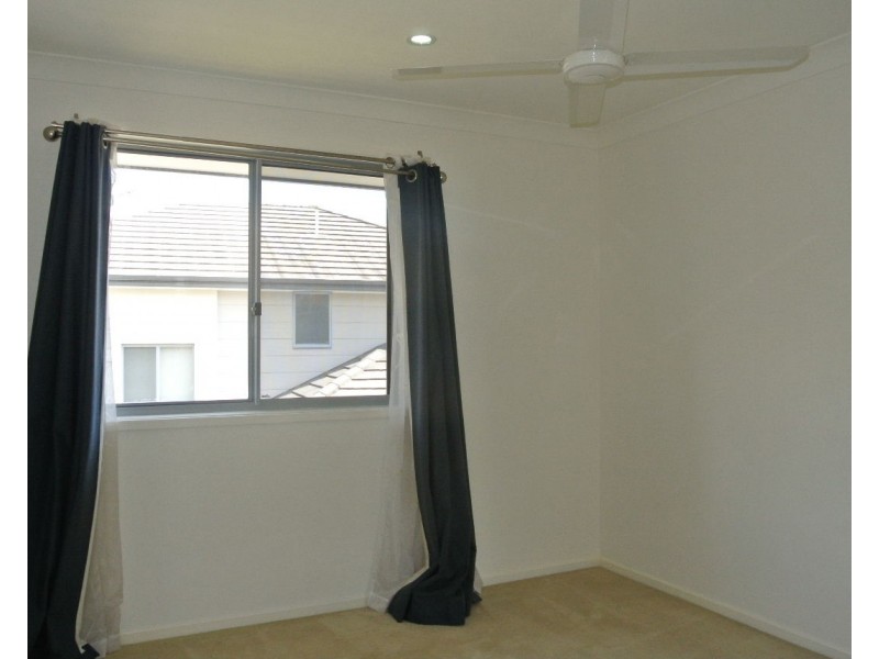 66 Highland Crescent, Belmont QLD 4153