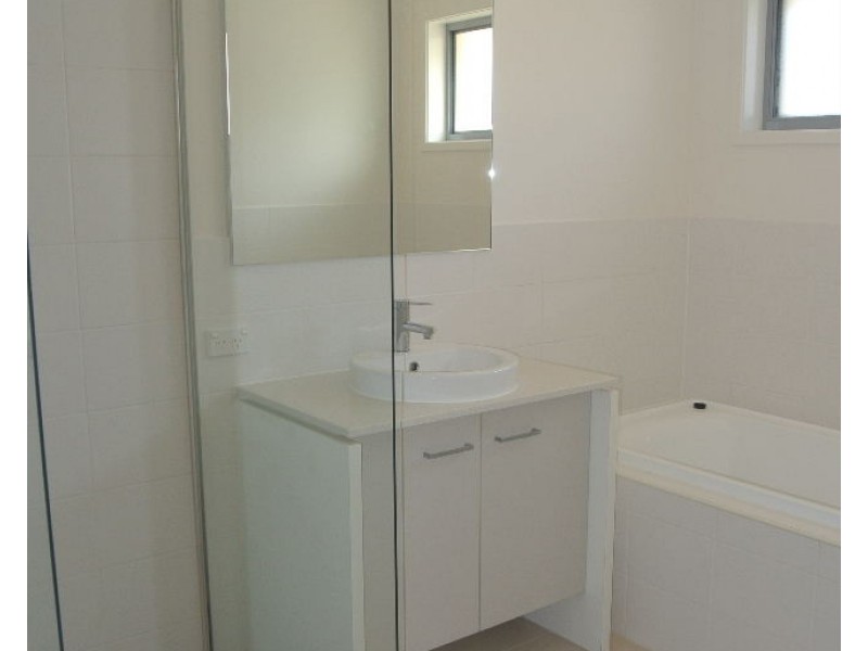 66 Highland Crescent, Belmont QLD 4153