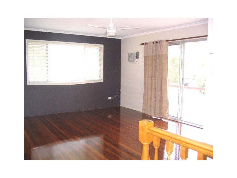 6 Owarra Avenue East, Ferny Hills QLD 4055